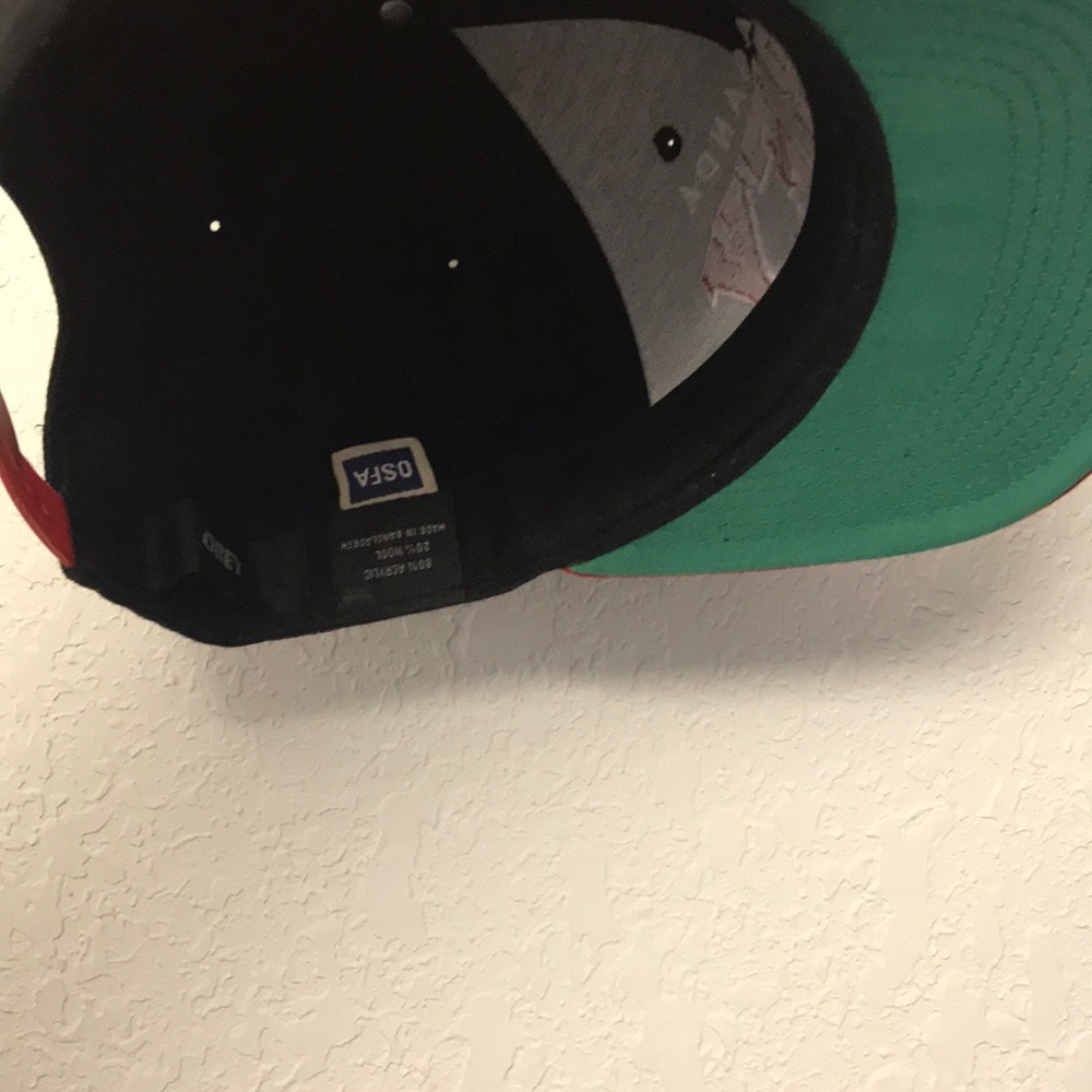 Hat - Picture 2 of 3
